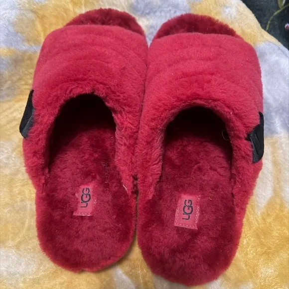 UGG ALL GENDER FLUFF YOU SLIDES Samba Red size 8M/10W - Picture 3 of 6